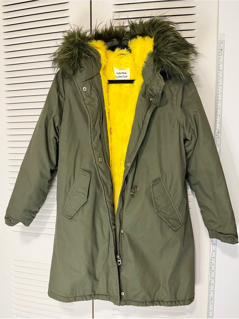 Zara kid’s Olive Green Parka with Bright Yellow Faux-Fur Lining